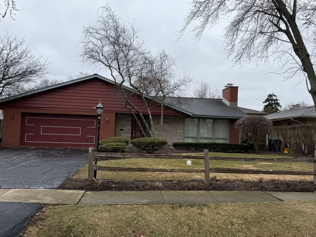 5 Larkspur Lane, Clarendon Hills, IL 60514 Main Photo