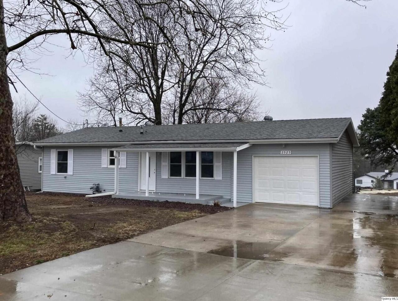 2525 Larch Rd, Quincy, IL 62301 Main Photo