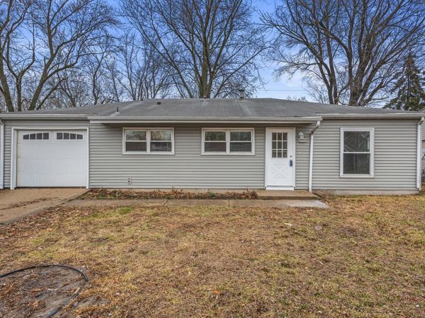 2704 W Kirby Avenue, Champaign, IL 61821