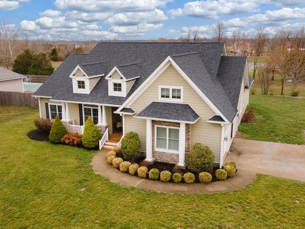 304 N Excalibur Drive, Carterville, IL 62918