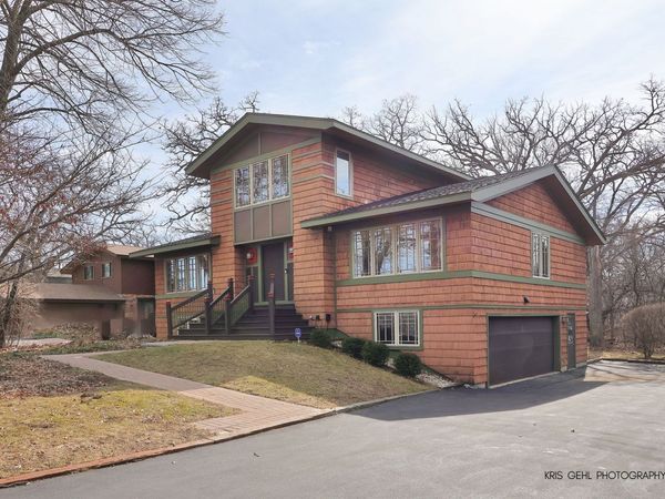 2335 Lake Avenue, Lakewood, IL 60014