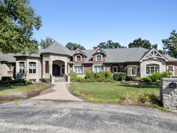 50 Elizabeth Lane, Palos Park, IL 60464