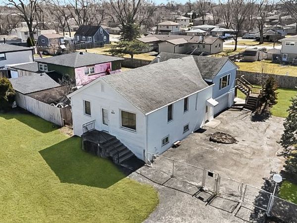 8819 W 84th Street, Justice, IL 60458