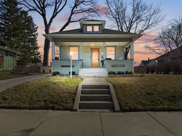 1127 Morton Avenue, Elgin, IL 60120