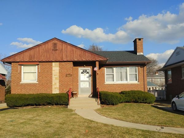 2237 Sunnyside Avenue, Westchester, IL 60154