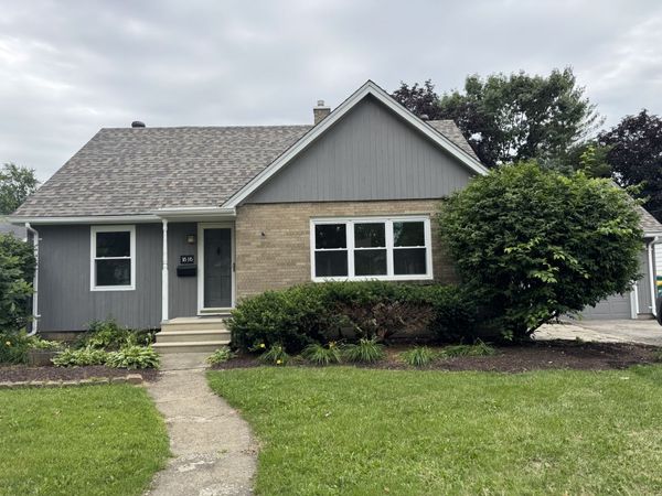 1616 Glenwood Avenue, Joliet, IL 60435