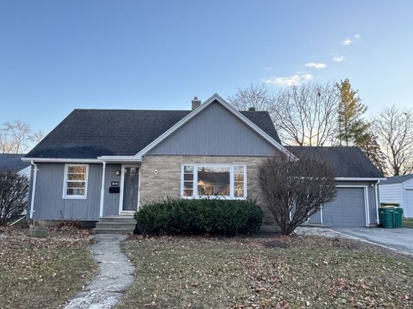 1616 Glenwood Avenue, Joliet, IL 60435