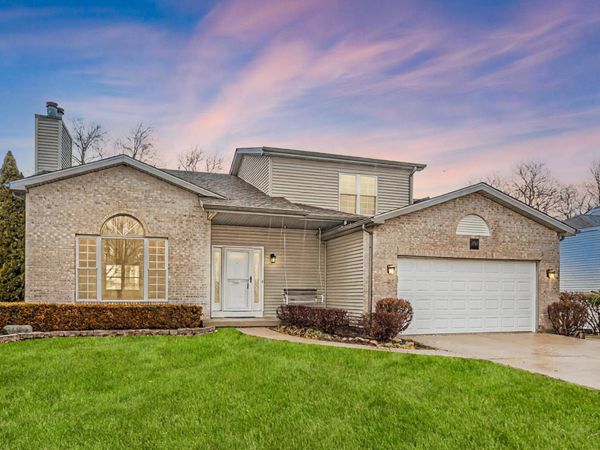 3702 Biscayne Road, McHenry, IL 60050