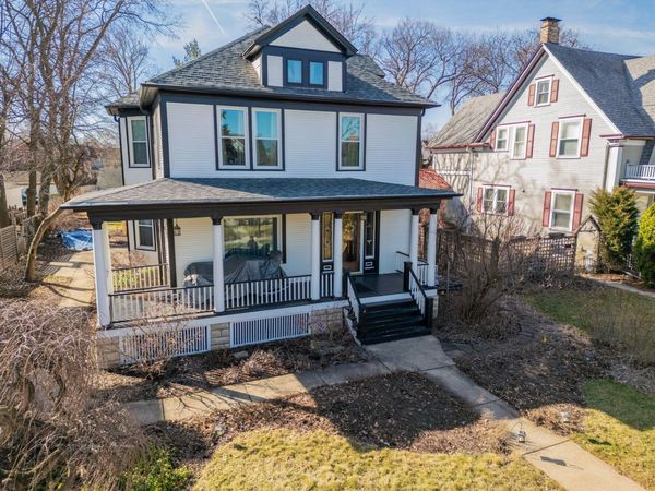 660 Glenwood Avenue, Joliet, IL 60435