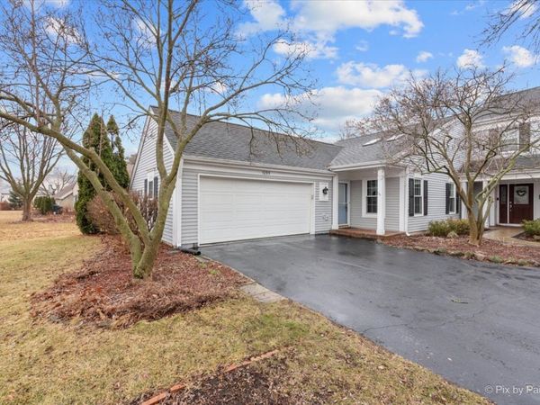 1095 Devonshire Avenue, Naperville, IL 60540