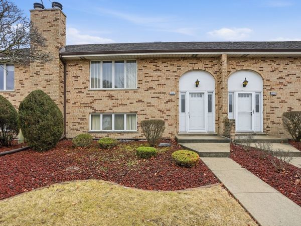 7221 W 154th Street, Orland Park, IL 60462