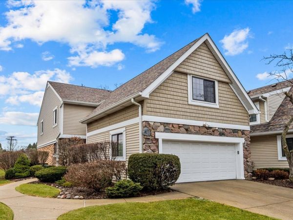 2533 Windsor Lane, Northbrook, IL 60062