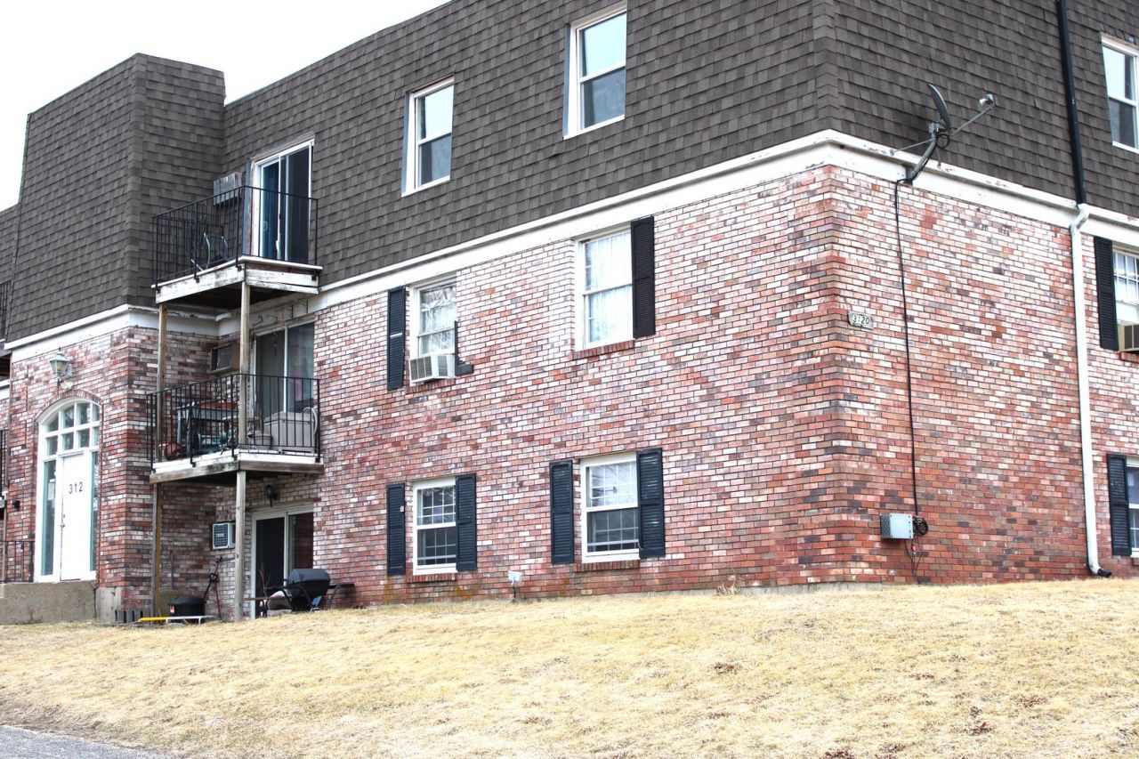 3120 Jacqueline Drive, Unit 11, Rockford, IL 61109 Main Photo