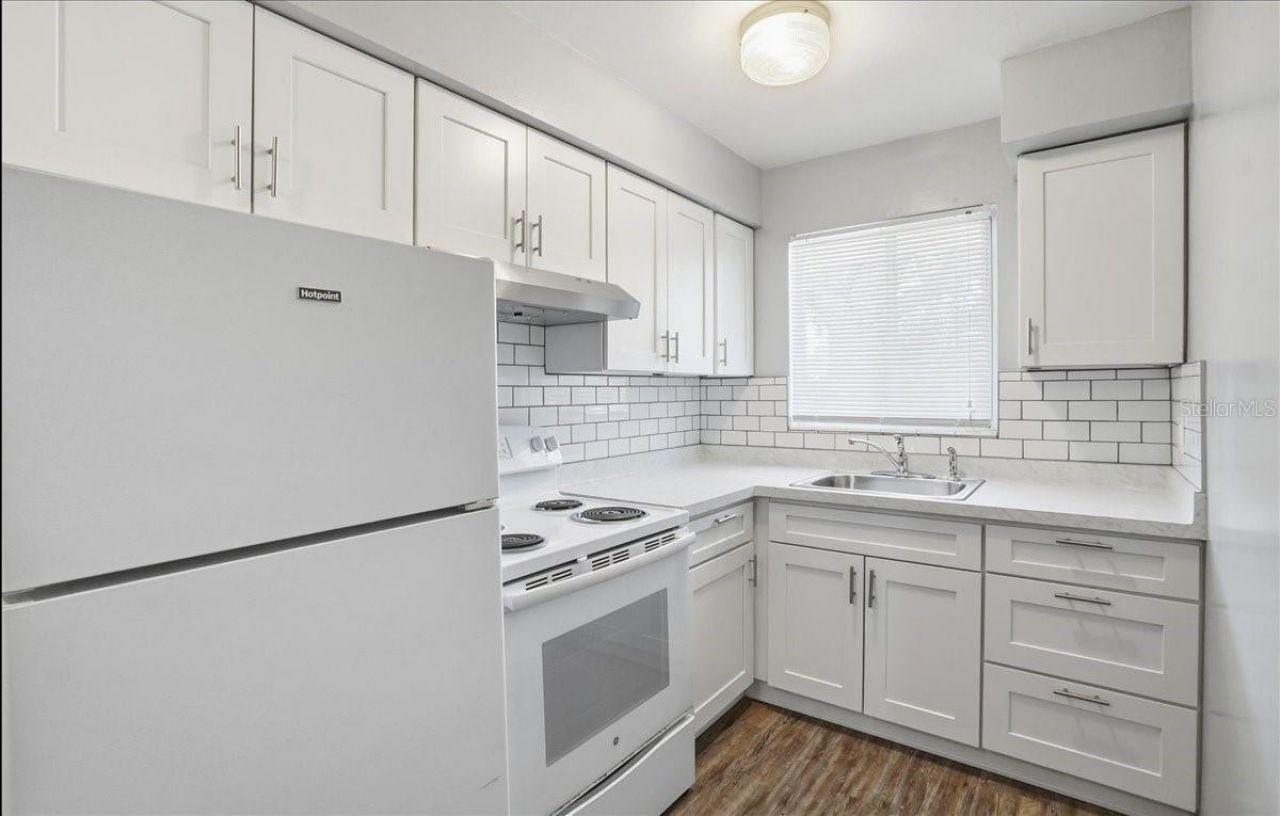 5991 Fairfield Avenue S, Unit 4, Gulfport, FL 33707 Photo