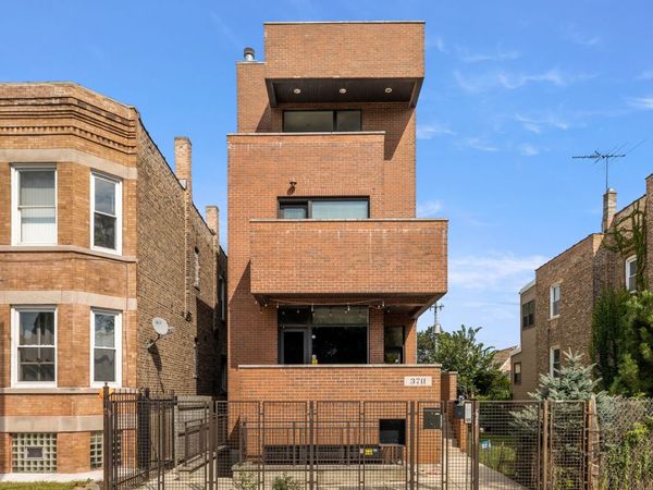 3711 S Damen Avenue, Unit 3, Chicago, IL 60609