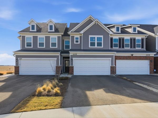 2235 Ryegrass Lane, Unit 68002, Bolingbrook, IL 60490