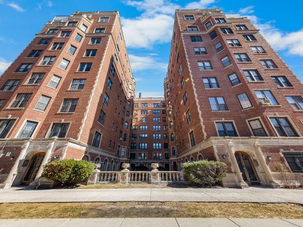 6935 S Crandon Avenue, Unit 8D, Chicago, IL 60649