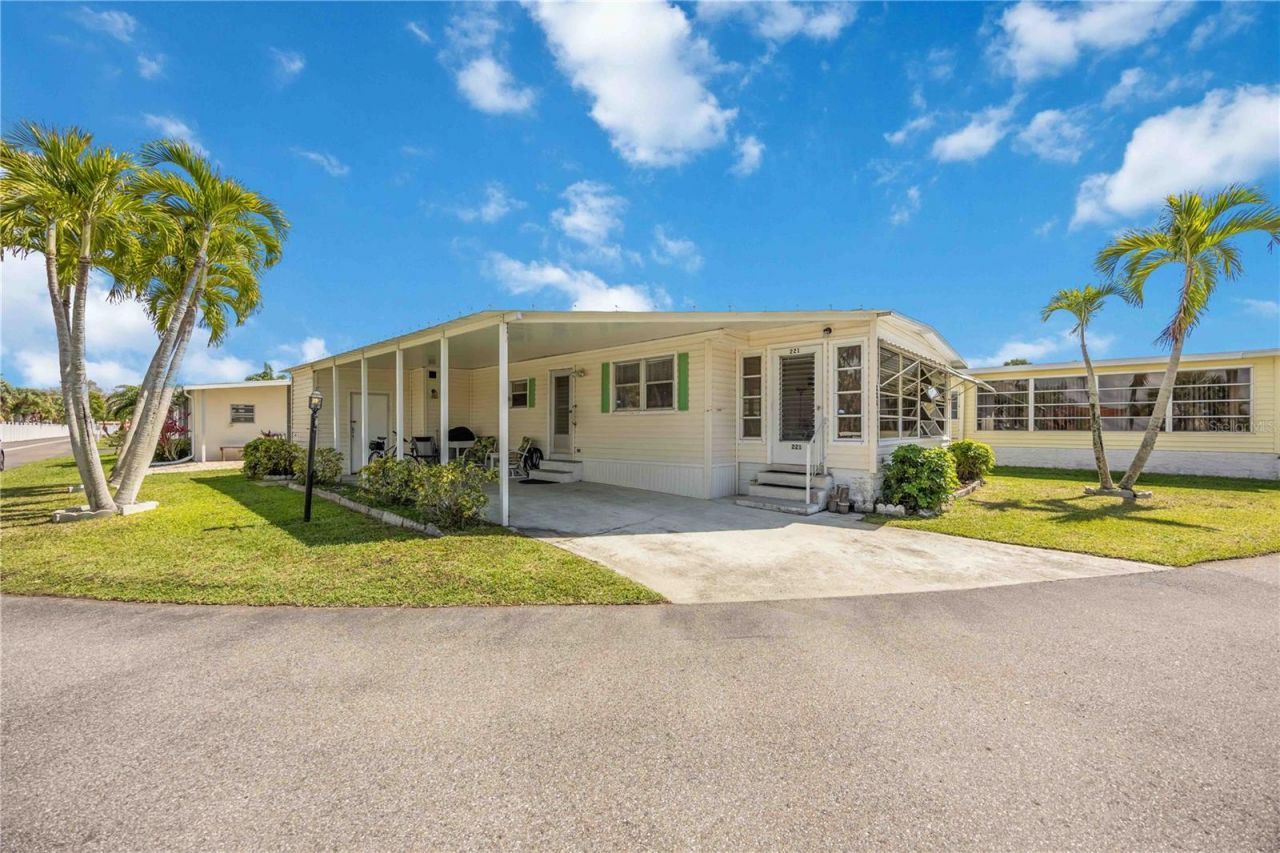 10303 Burnt Store Road , Unit 221, Punta Gorda, FL 33950 Photo