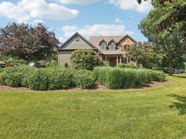 44W552 Volkening Circle, Hampshire, IL 60140