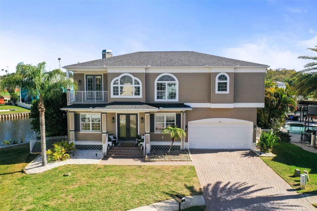 207 Manatee Lane, Tarpon Springs, FL 34689 Photo