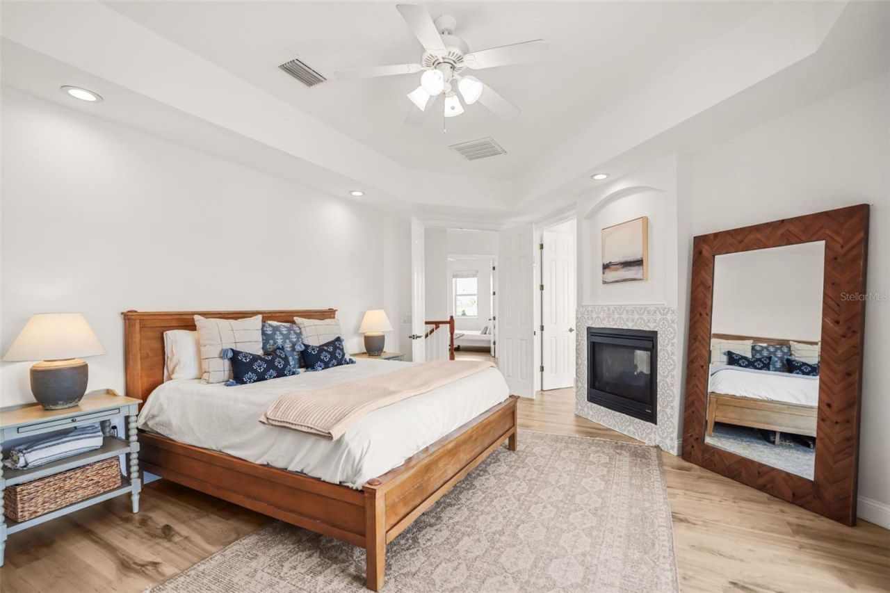 207 Manatee Lane, Tarpon Springs, FL 34689 Photo