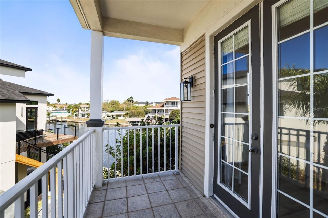 207 Manatee Lane, Tarpon Springs, FL 34689 Photo