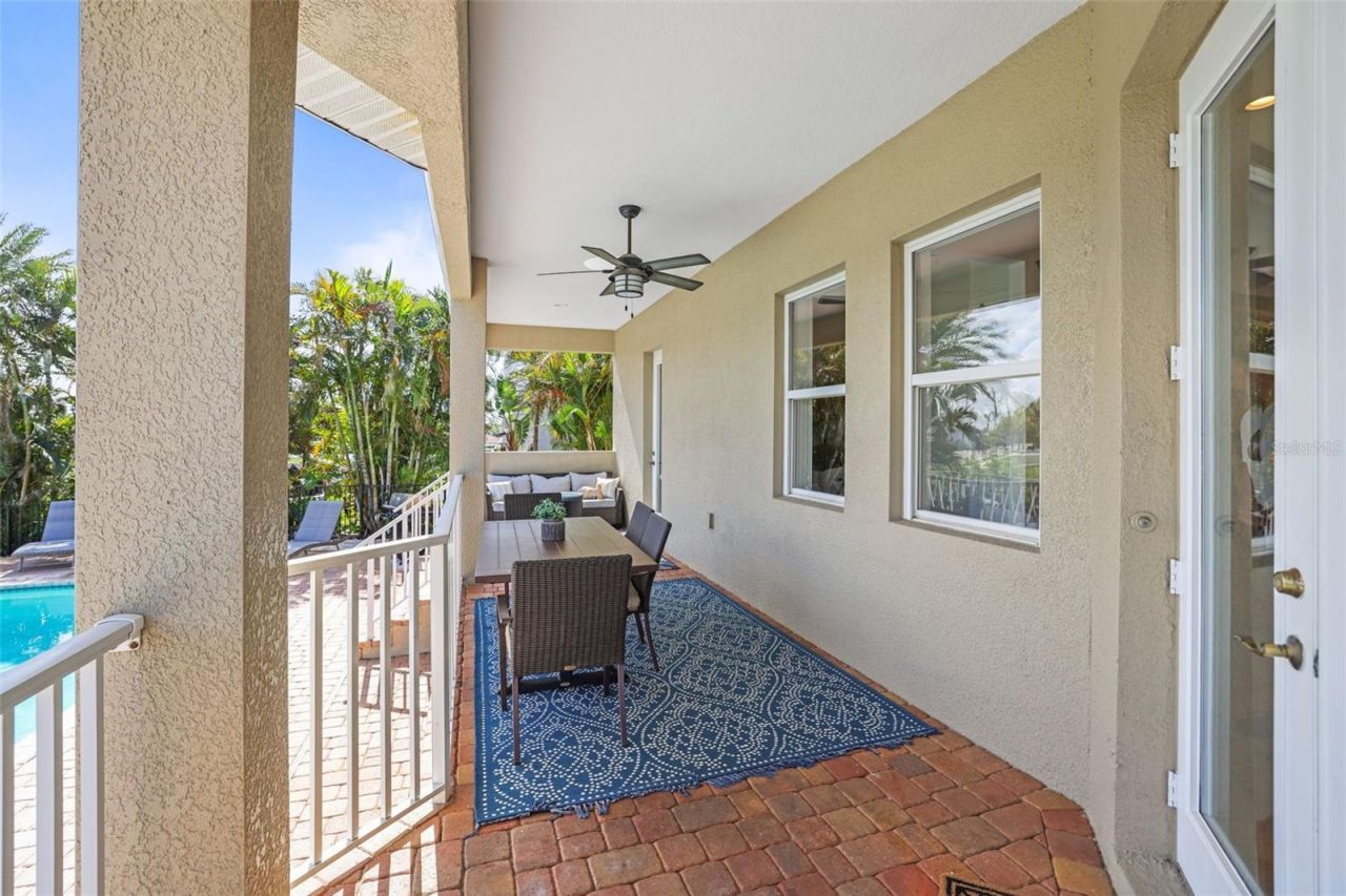 207 Manatee Lane, Tarpon Springs, FL 34689 Photo