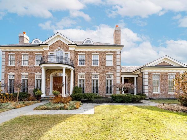 338 Kenilworth Avenue, Kenilworth, IL 60043