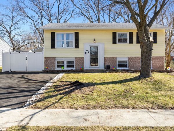 160 Galewood Drive, Bolingbrook, IL 60440