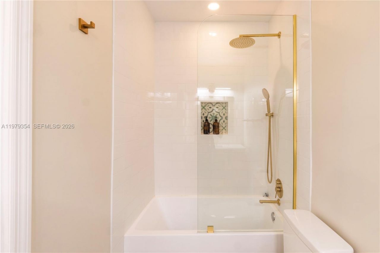 1449 Baracoa Ave , Coral Gables, FL 33146 Photo