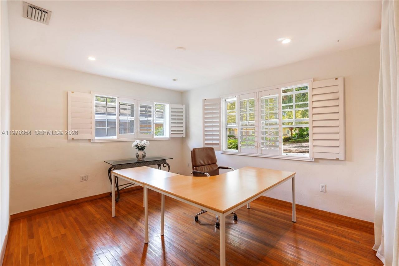 1449 Baracoa Ave , Coral Gables, FL 33146 Photo