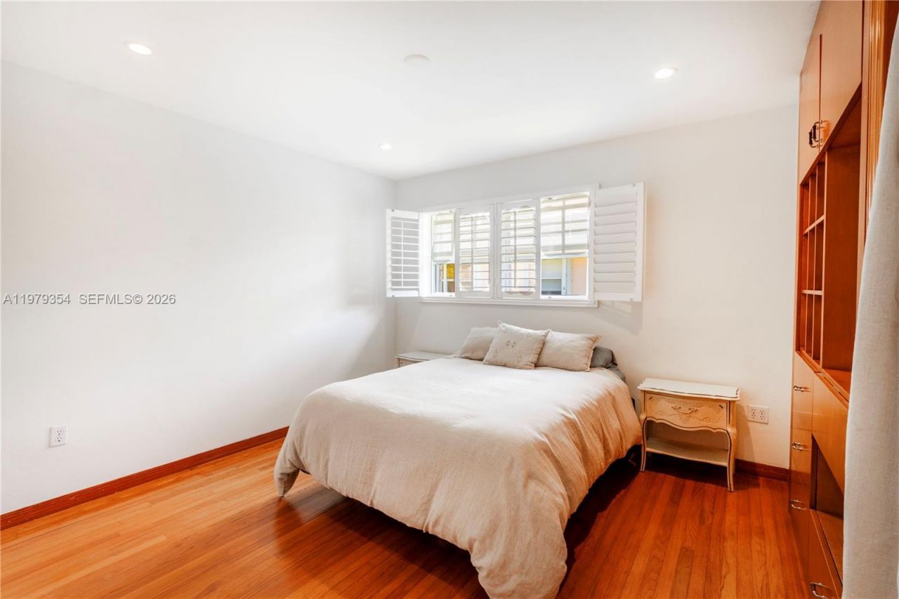 1449 Baracoa Ave , Coral Gables, FL 33146 Photo