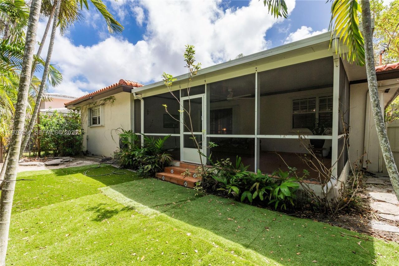 1449 Baracoa Ave , Coral Gables, FL 33146 Photo