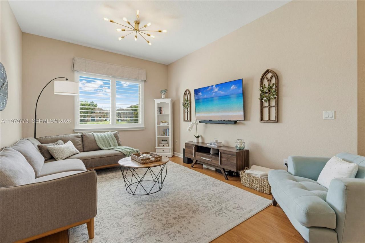 8820 SW 223rd Ter, Cutler Bay, FL 33190 Photo