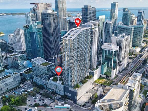 88 SW 7th St, Unit 2706, Miami, FL 33130