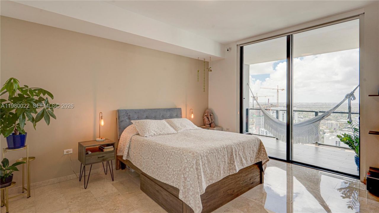 88 SW 7th St, Unit 2706, Miami, FL 33130 Photo