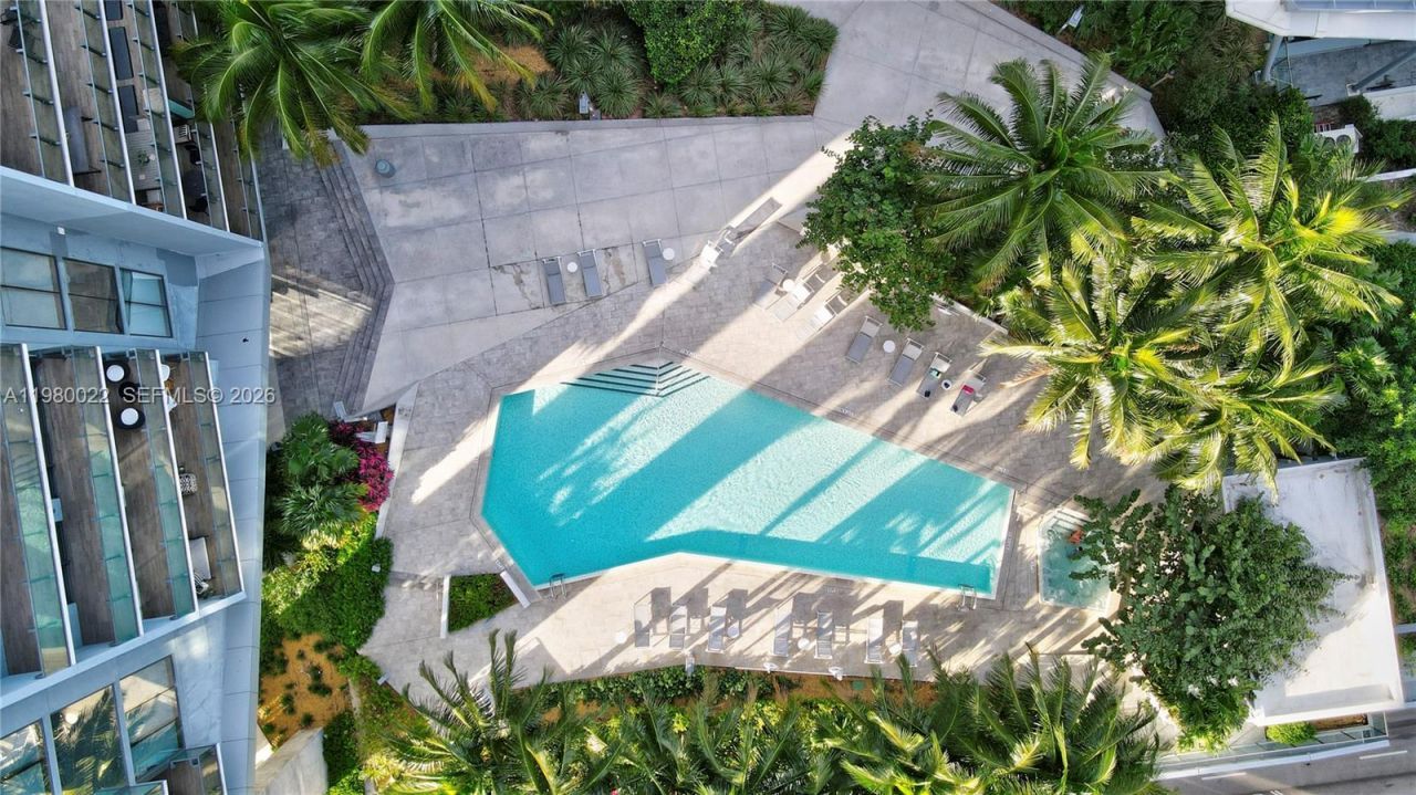 88 SW 7th St, Unit 2706, Miami, FL 33130 Photo