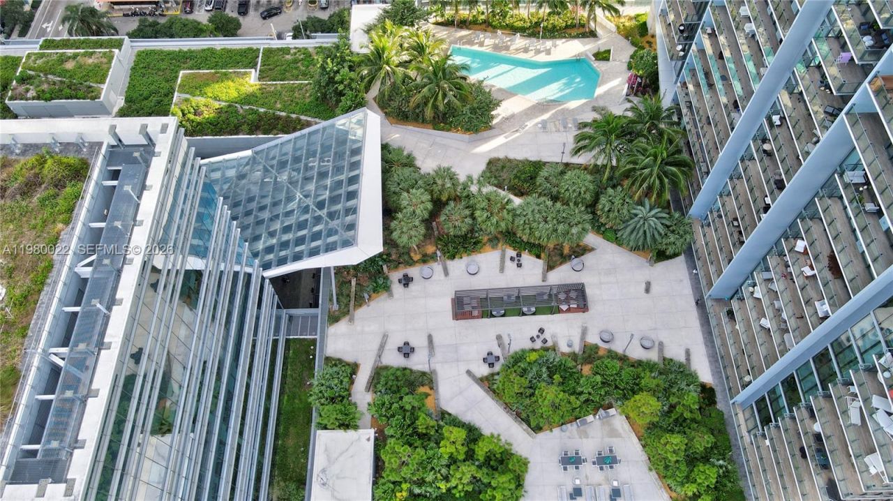 88 SW 7th St, Unit 2706, Miami, FL 33130 Photo