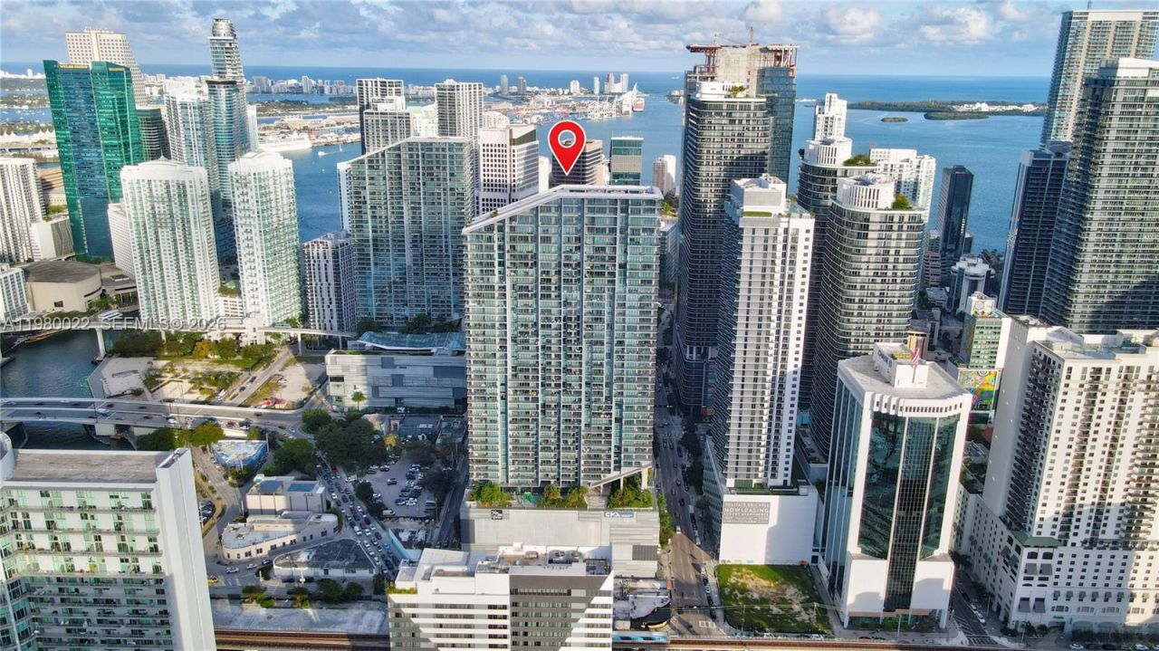 88 SW 7th St, Unit 2706, Miami, FL 33130 Photo