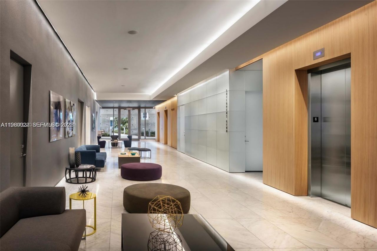 88 SW 7th St , Unit 2706, Miami, FL 33130 Photo