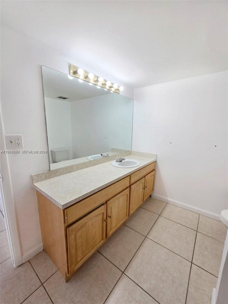 505 S Pine Island Rd , Unit 401B, Plantation, FL 33324 Photo