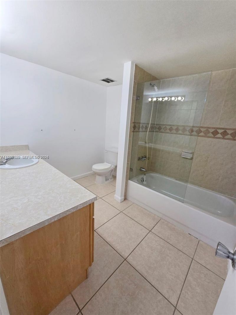 505 S Pine Island Rd , Unit 401B, Plantation, FL 33324 Photo