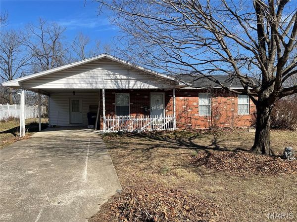 706 E 3rd Street , Salem, MO 65560
