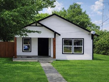 2739 Lawrence Street, Dallas, TX 75215