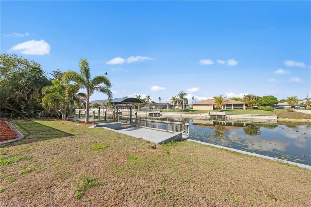 126 SE 15th Pl, Cape Coral, FL 33990 Photo