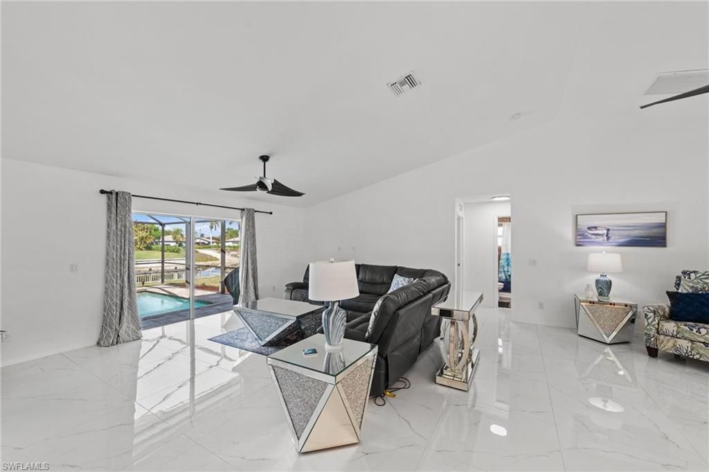 126 SE 15th Pl, Cape Coral, FL 33990 Photo