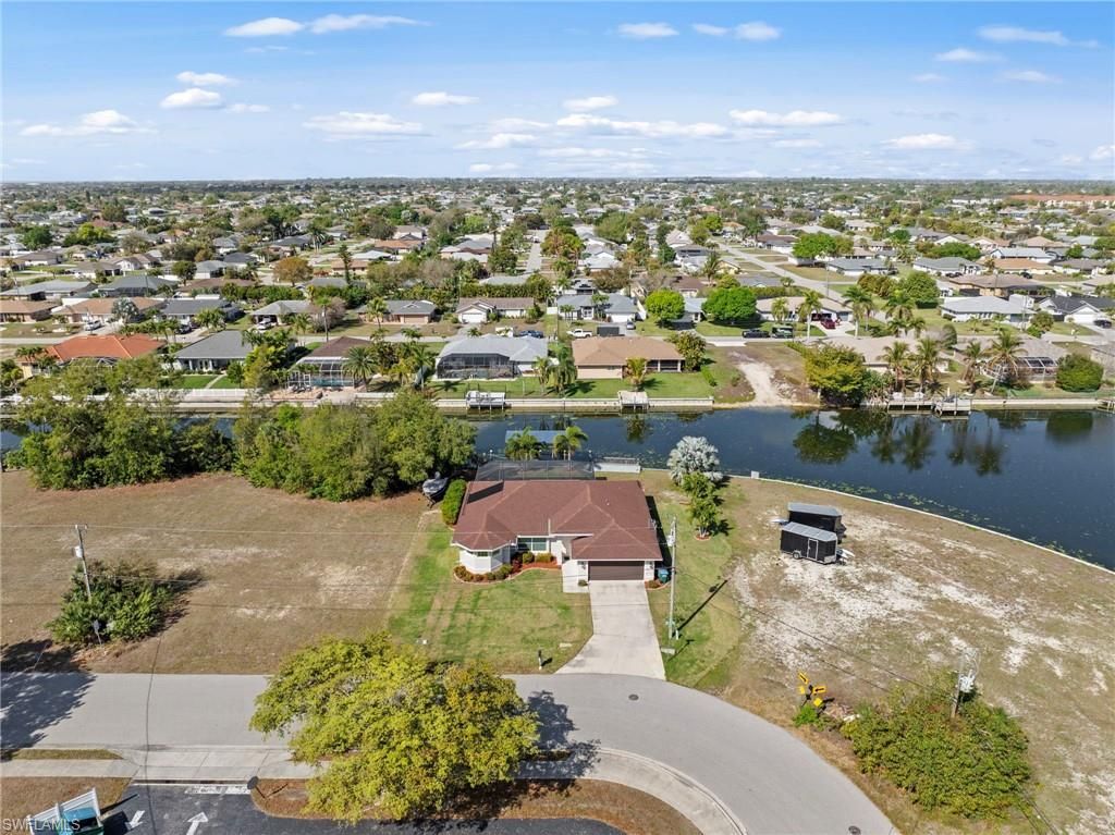 126 SE 15th Pl, Cape Coral, FL 33990 Photo