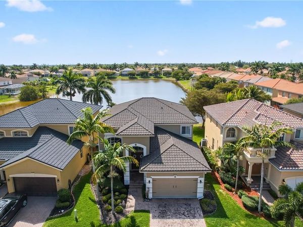 8313 Sumner AVE, FORT MYERS, FL 33908