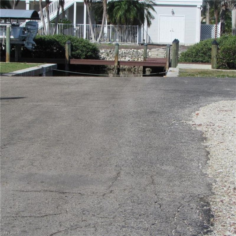 7758 Breakwater Ct, Bokeelia, FL 33922 Photo