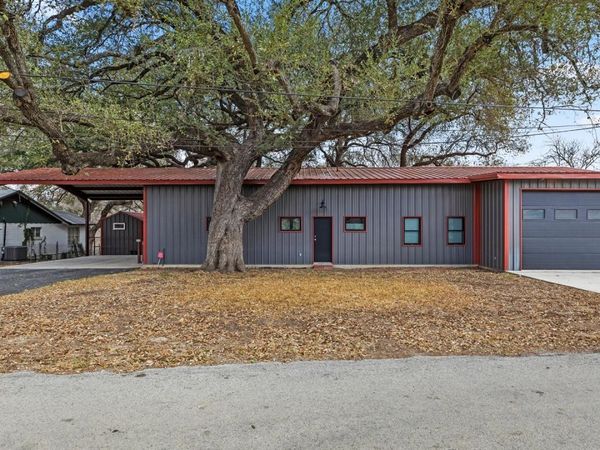 276 Meadow Lake, Seguin, TX 78155
